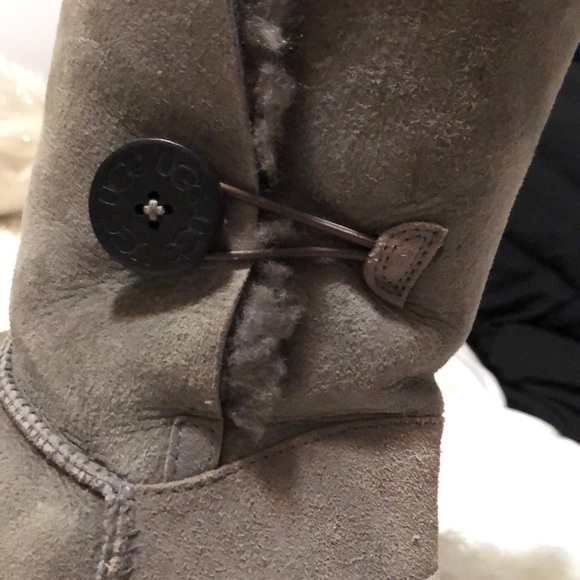 Uggs - Picture 9 of 11